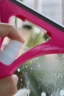 生活日用品与服装服饰 日常生活的双重支柱